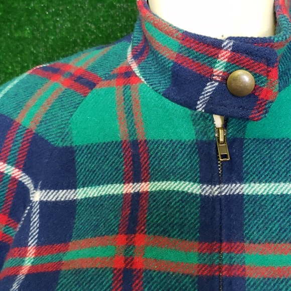 Plaid Pendleton Jacket perfect for the fall - Picture 4 of 7